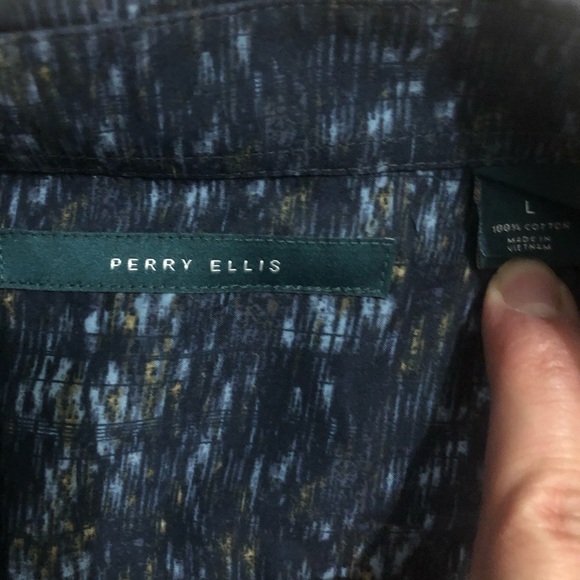 Perry Ellis Button Down - Picture 2 of 3